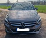 Mercedes-Benz Gepflegter MercedB 180 PEAK Edition  - Mercedes-Benz B 180: Von Privat