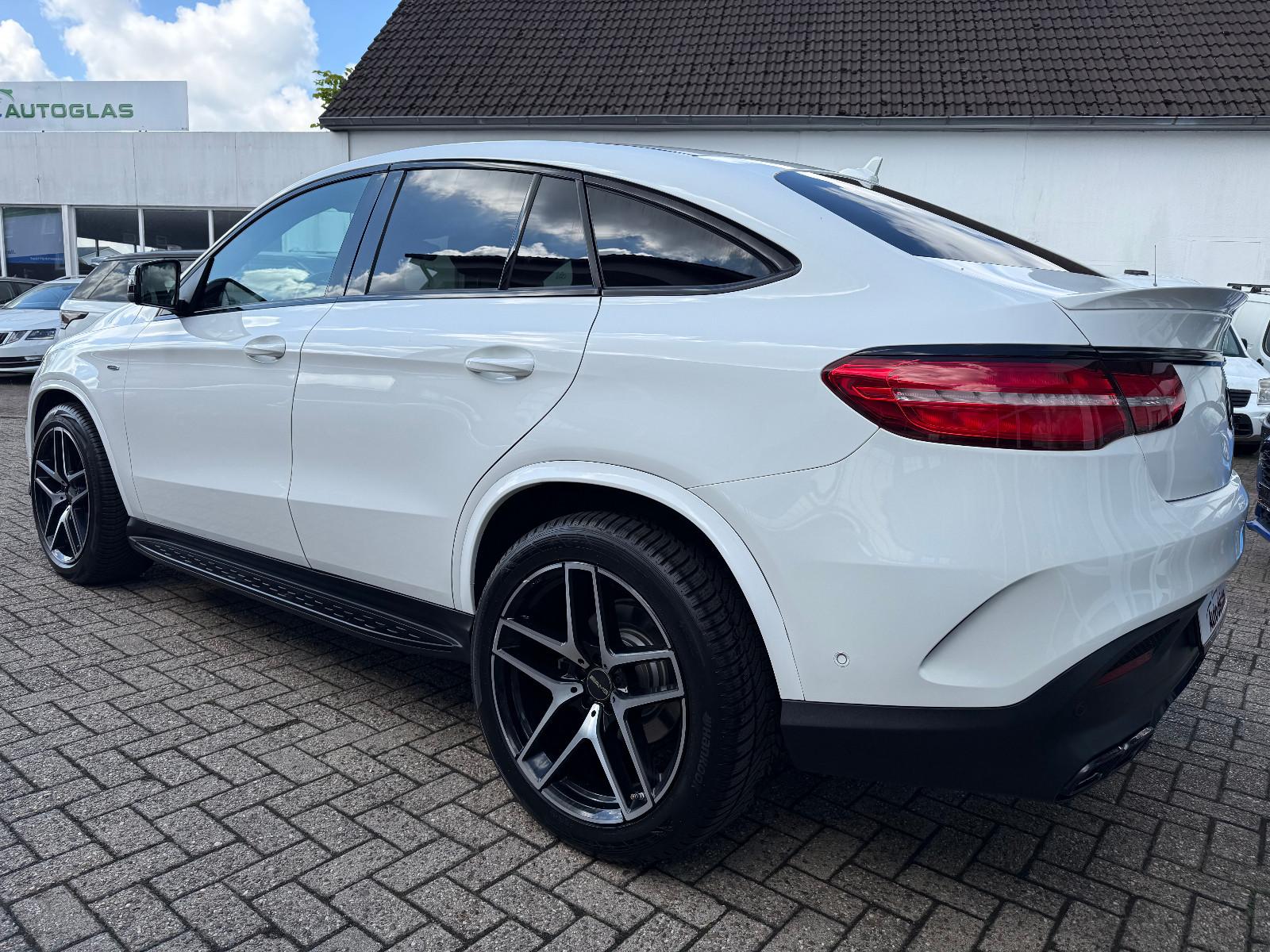 Mercedes-Benz GLE 350 d Cou 4Mat AMG+Bi-Xen+Navi+Kam+Pano+AHK