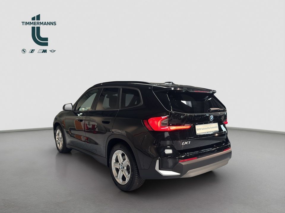 BMW iX1 xDrive30 Navi Panoramadach Bluetooth PDC imagem 3