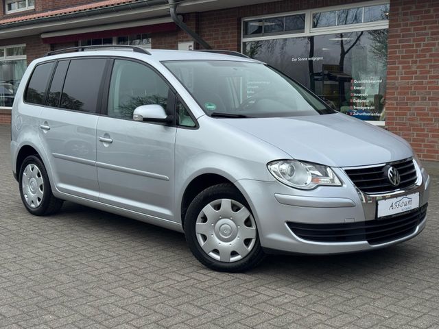 Volkswagen Touran 1,6/ 7xSitze/Klimaautomatik/AHK/Guter Zu.