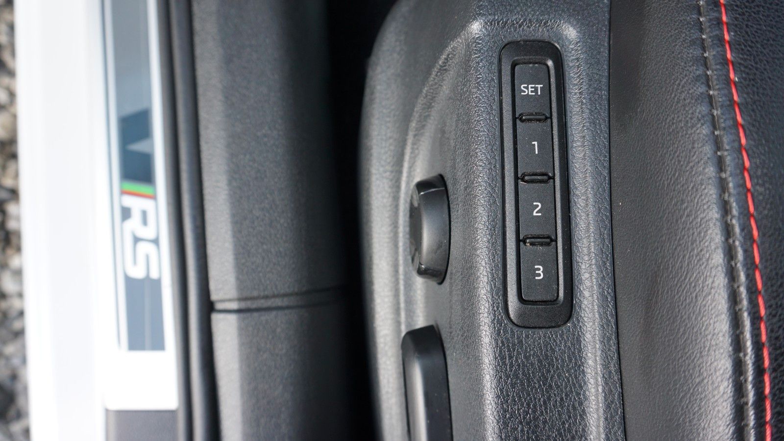 Fahrzeugabbildung SKODA Octavia Combi RS,DSG, Navi,ACC,Memory,LED,+WR