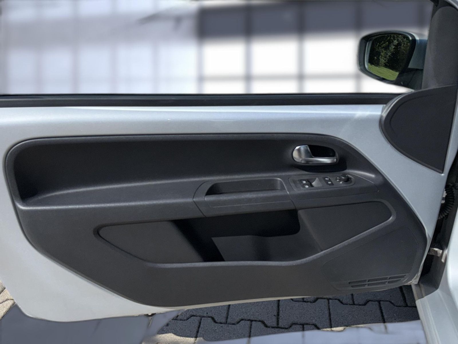Fahrzeugabbildung Volkswagen up! move up!/ unfallfrei