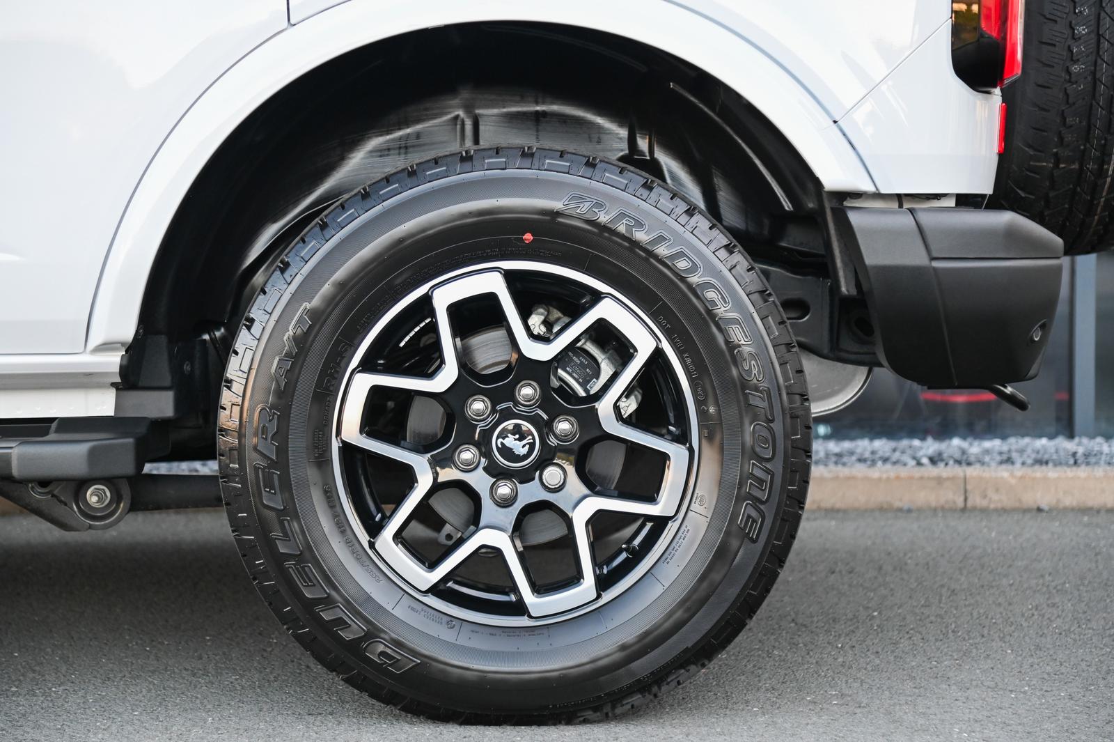 Ford Bronco 2.7 EcoBoost 4x4 Outer Banks* Vollleder*