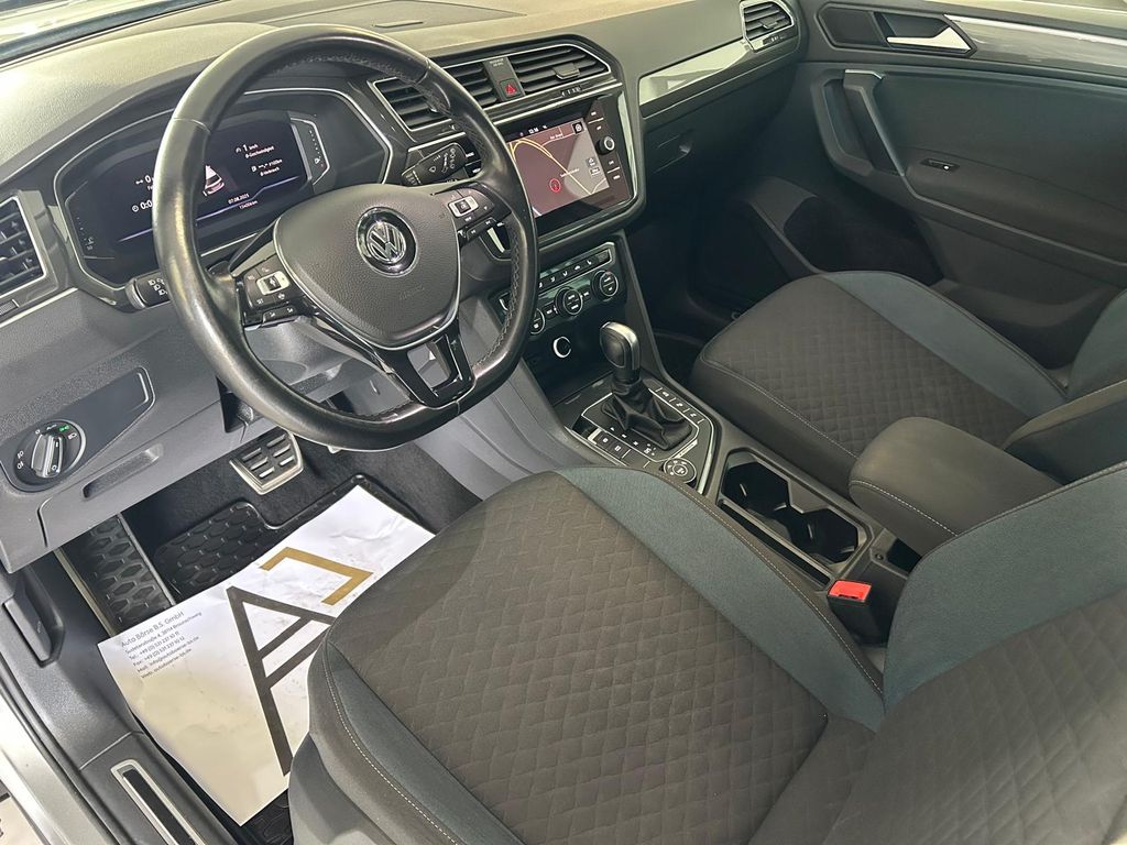 Volkswagen Tiguan 2.0 TDI DSG 4 MOT*ACC*PANO*AHK*NAVI*PDC
