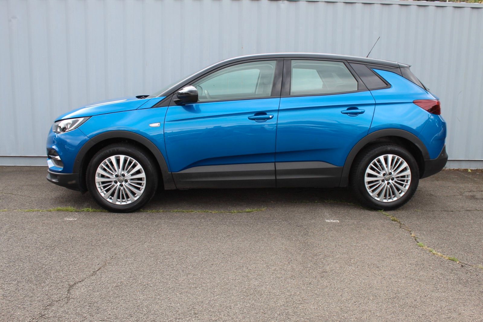 Fahrzeugabbildung Opel Grandland X Edition PDC*Kamera*Met.*Allw.*Nebel