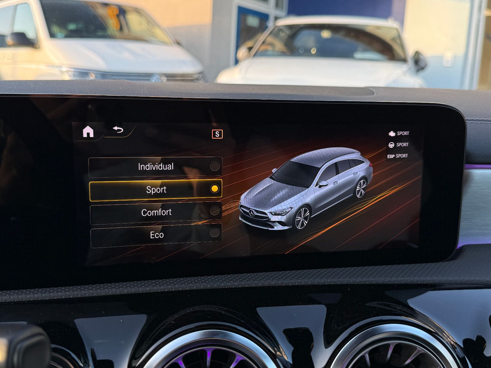 Fahrzeugabbildung Mercedes-Benz CLA 250 SB AMG-Line ACC Leder LED Memory Kamera