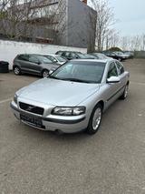Volvo S60  2.4 - silberne Volvo S60