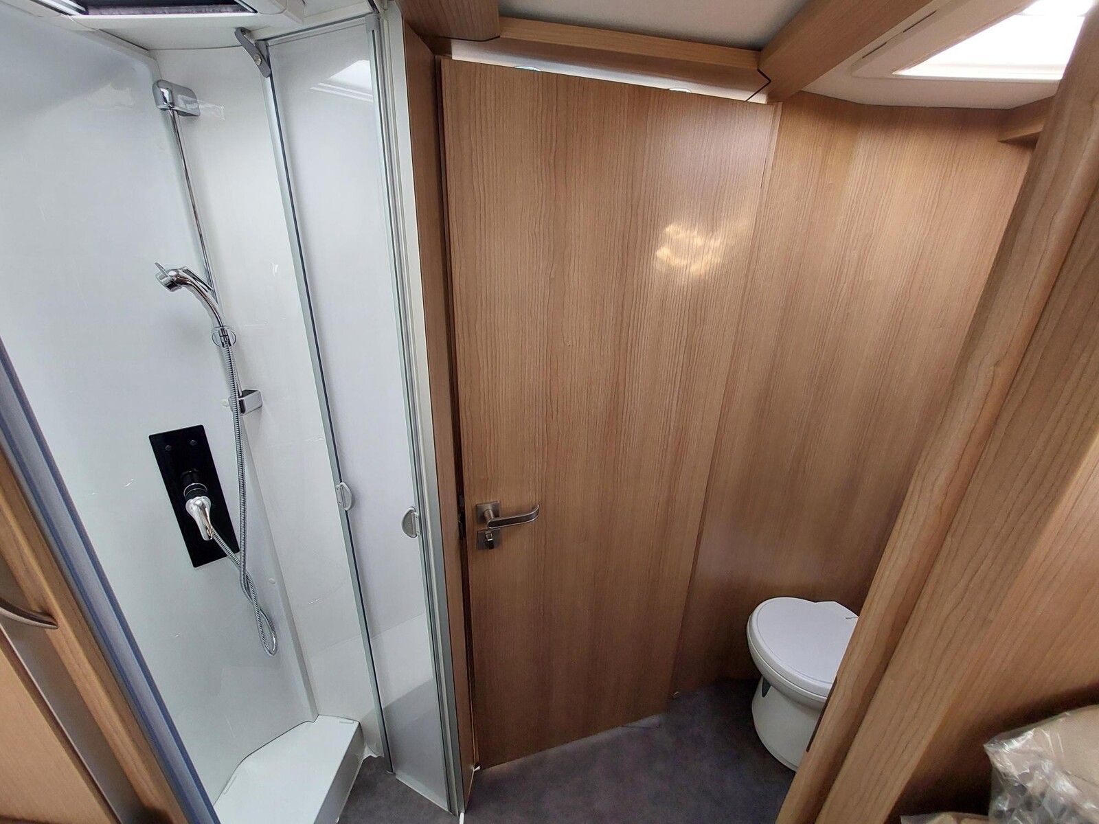 Fahrzeugabbildung Malibu T 450 RB LE lightweight MB TV Markise