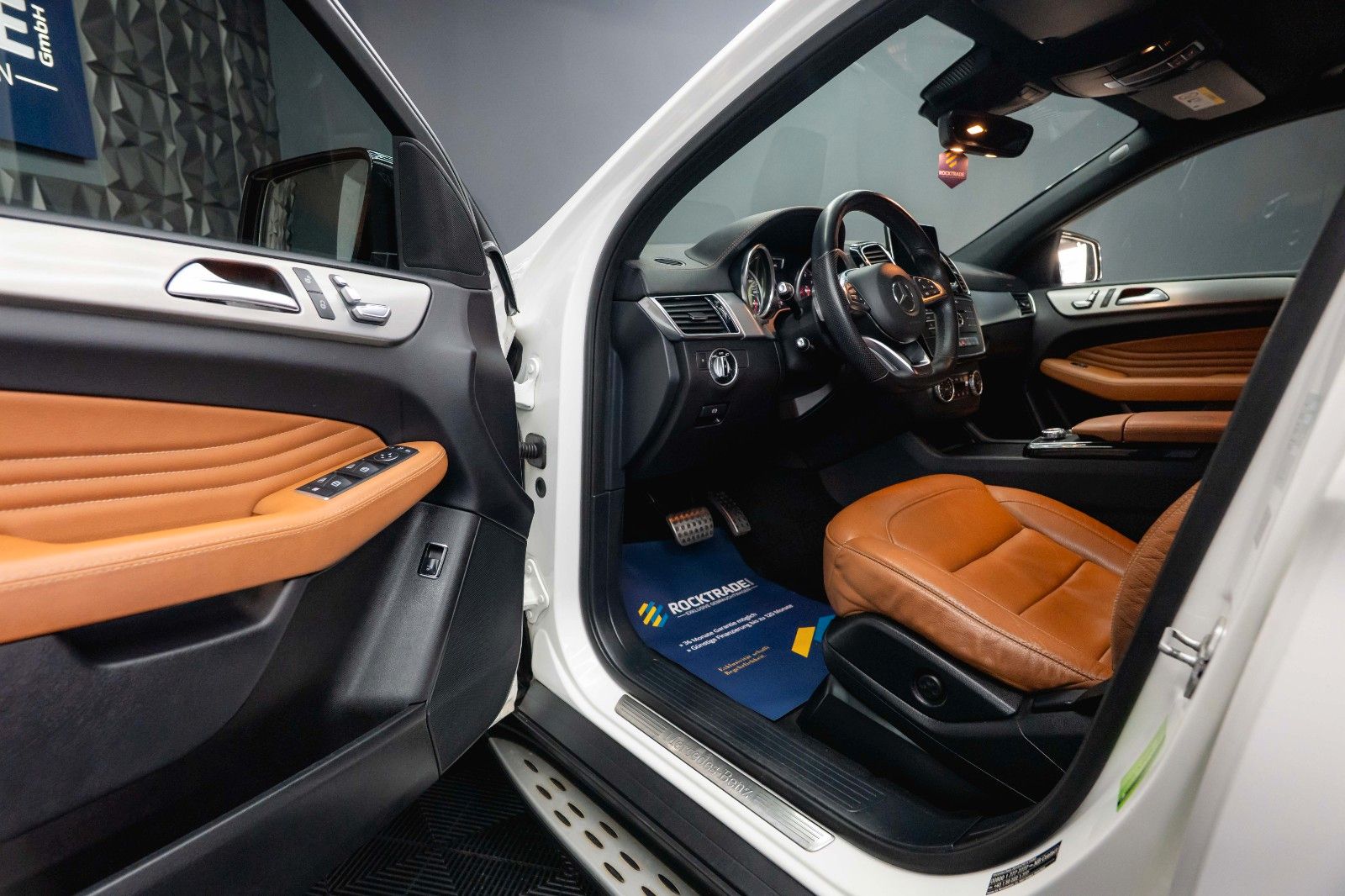 Fahrzeugabbildung Mercedes-Benz GLE 43 AMG Coupe Night-Paket *LED*Kamera*