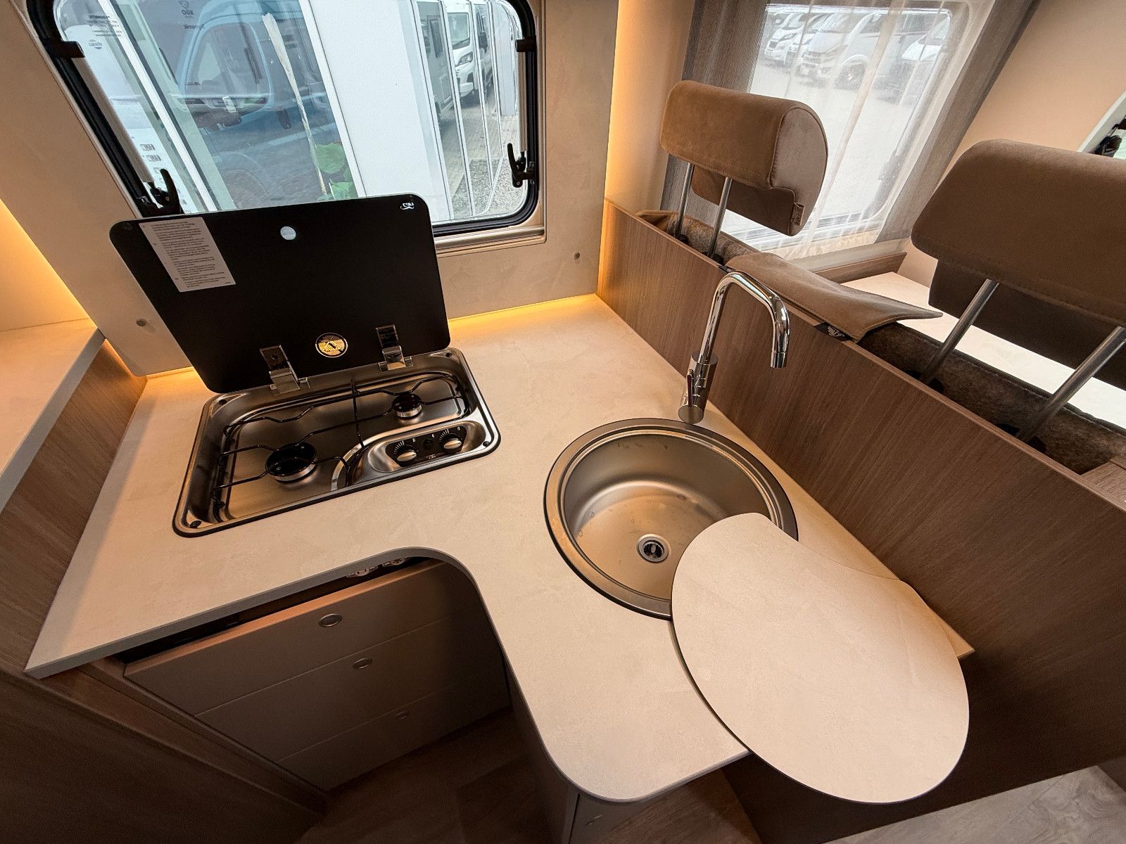 Fahrzeugabbildung Carado T-338 pro+   7.497€ SPAREN!