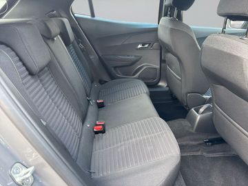 Peugeot 2008 - 12