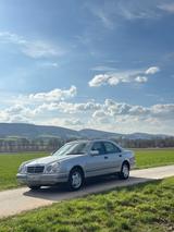 Mercedes-Benz E200 (W210)  gepflegtes Ren... - gebrauchte Mercedes-Benz E 200 aus dem Jahr 1996
