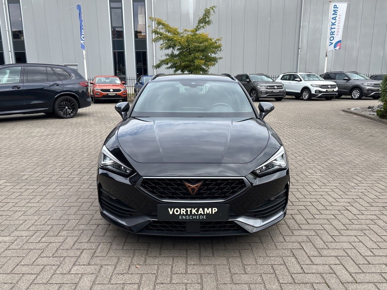 Cupra Leon Sportstourer VZ e-Hybrid AHK Full-Link imagem 2