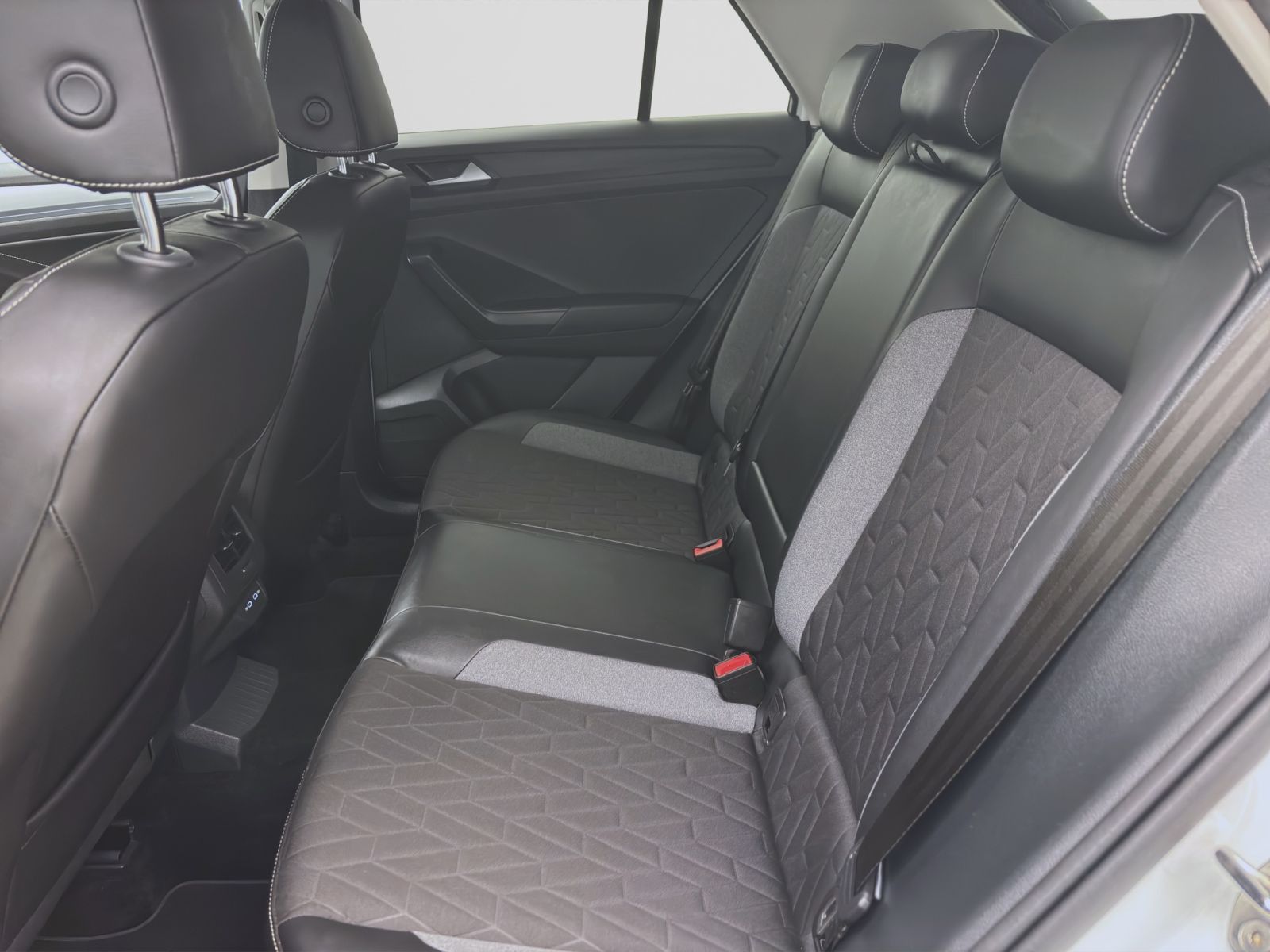 Volkswagen T-Roc - Bild 16