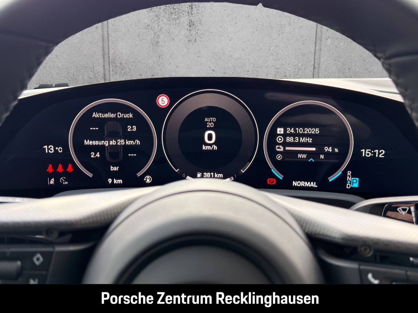 Porsche Taycan Black Edition SportDesign Paket Luftfeder foto 22