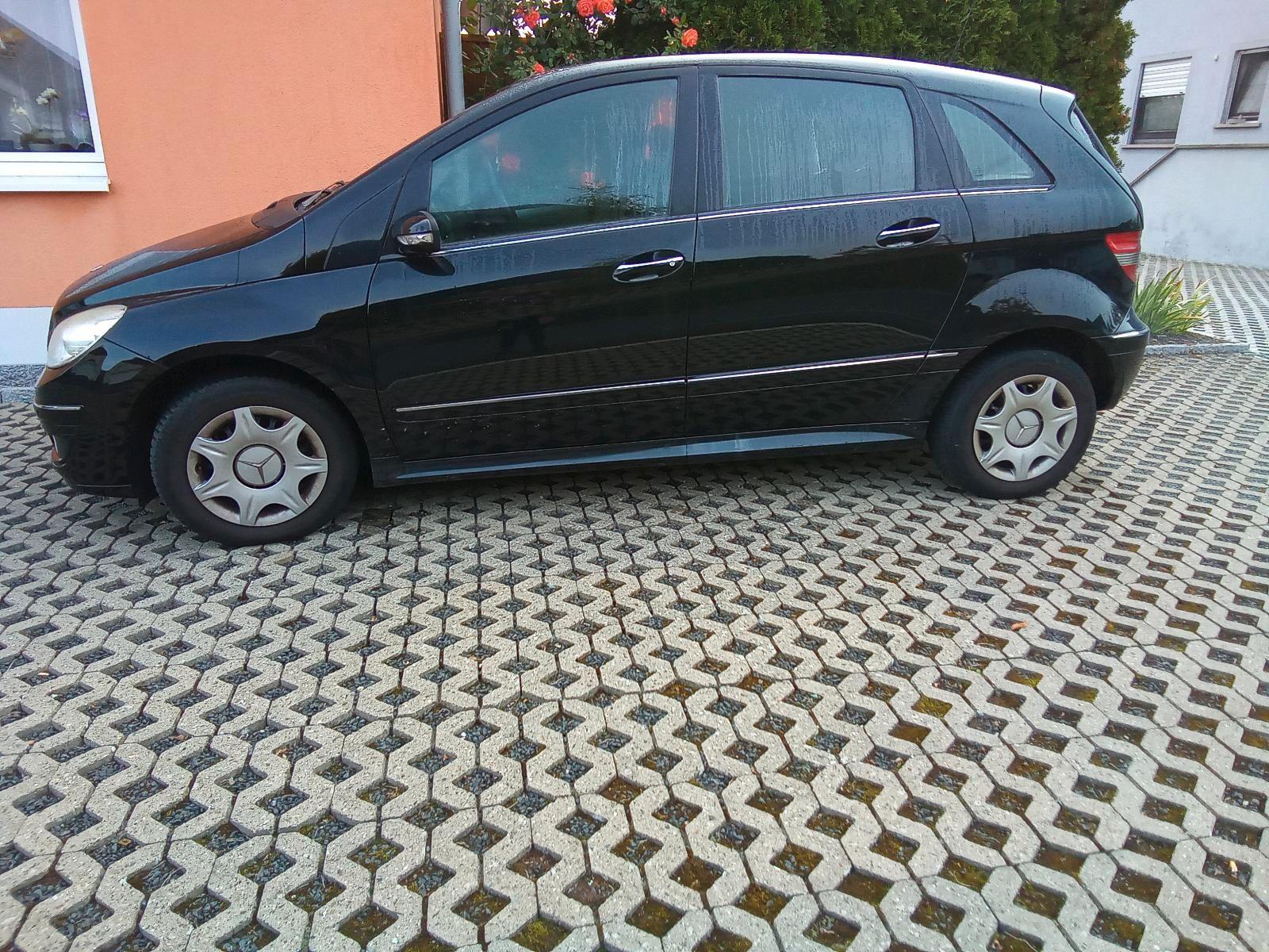 Mercedes-Benz B 170