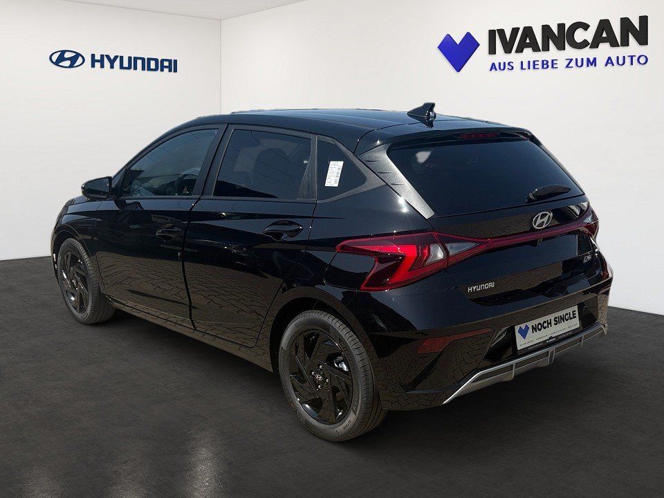 Fahrzeugabbildung Hyundai i20 1.0T 90PS Blackline