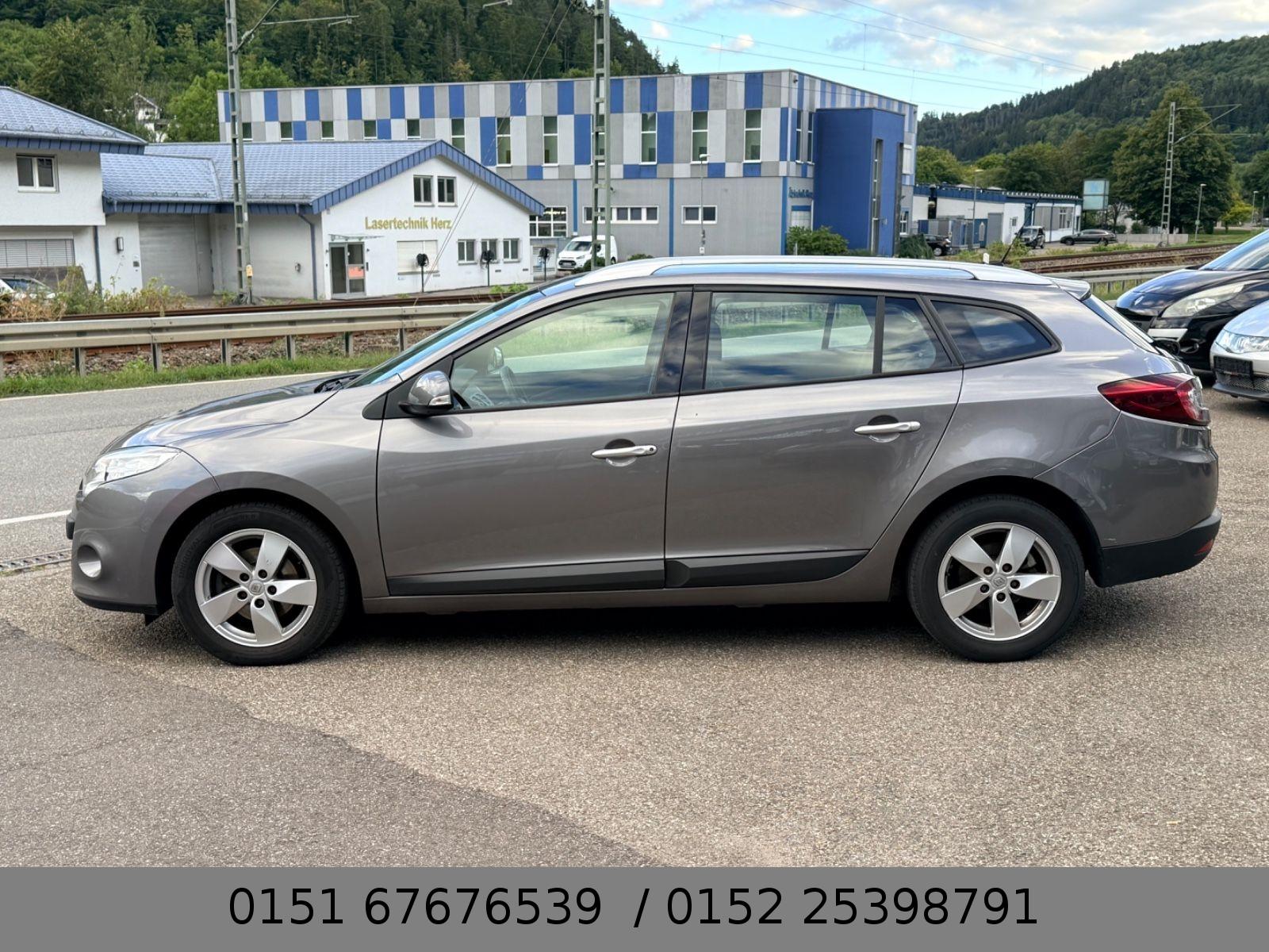 Renault Megane 2011 — photo 12