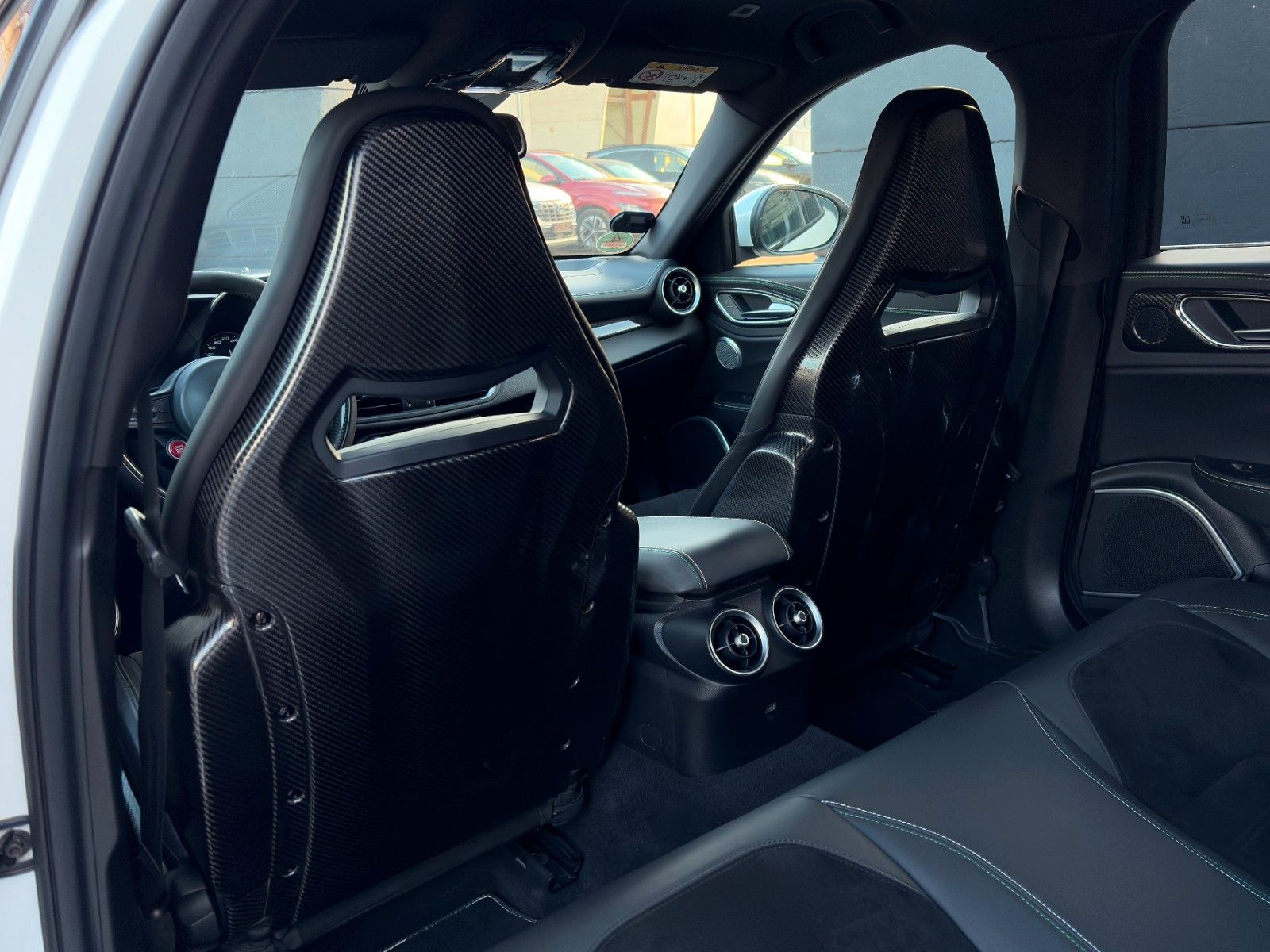 Fahrzeugabbildung Alfa Romeo Giulia Quadrif 2.9 510 Sparco Carbon Schale H&K