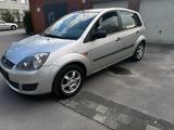 Ford Fiesta 1,3 69PS Klima/Servo/Elektrisc... - Ford Fiesta aus 2007: 1.6