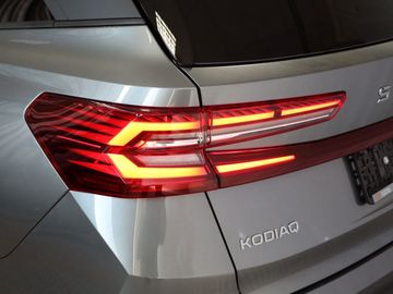 Fahrzeugverkauf 26 Skoda Kodiaq 1.5 TSI AHK 7-Sitze Matrix Navi