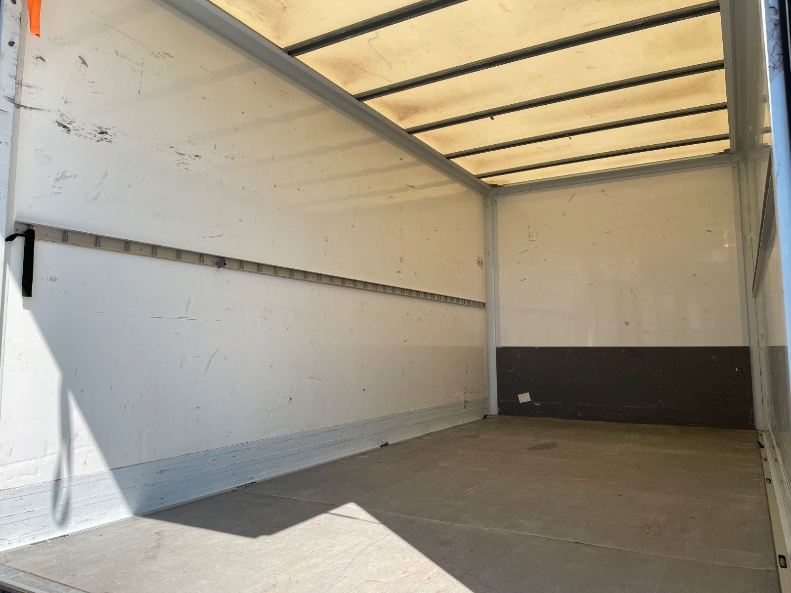 Fahrzeugabbildung Iveco Daily 35S16 *Koffer*LBW*Klima*