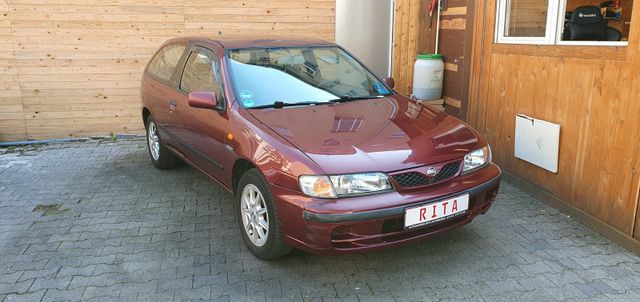 Nissan Almera 1.6 Automatik, Klima, AHK, KM 92366