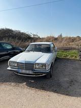Mercedes-Benz Mercedes W123 230c H Zulassung / Muss weg ... - Mercedes-Benz 230 in Düsseldorf