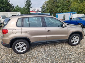 Volkswagen Tiguan - 7