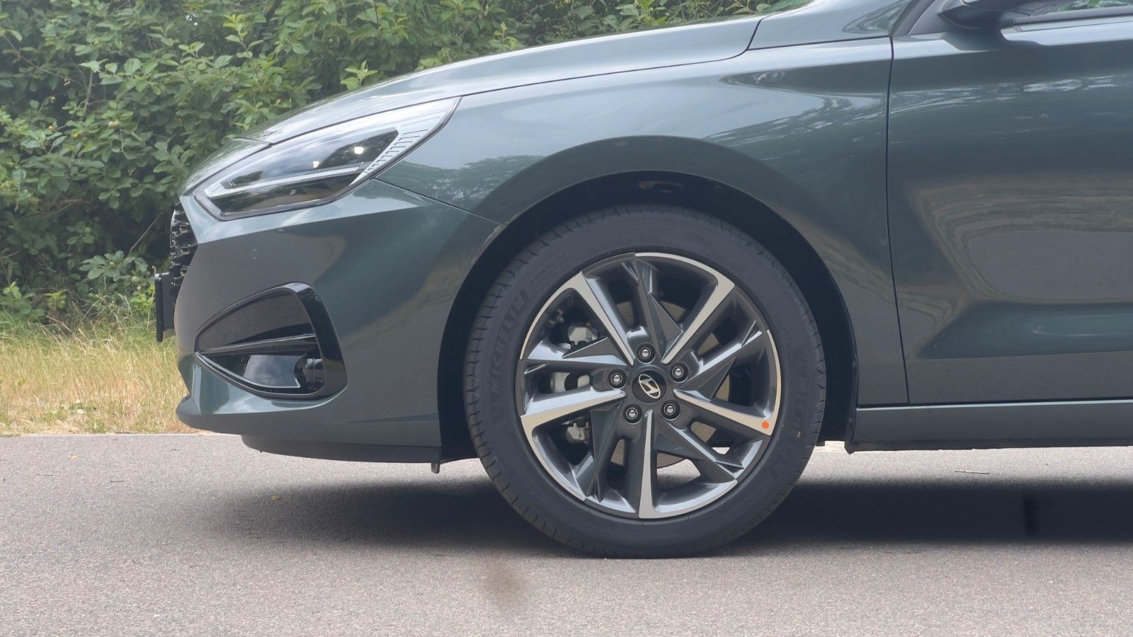 Fahrzeugabbildung Hyundai i30 1.0 T-GDI Advantage *Plus-Pkt*Navi*RFKamera*