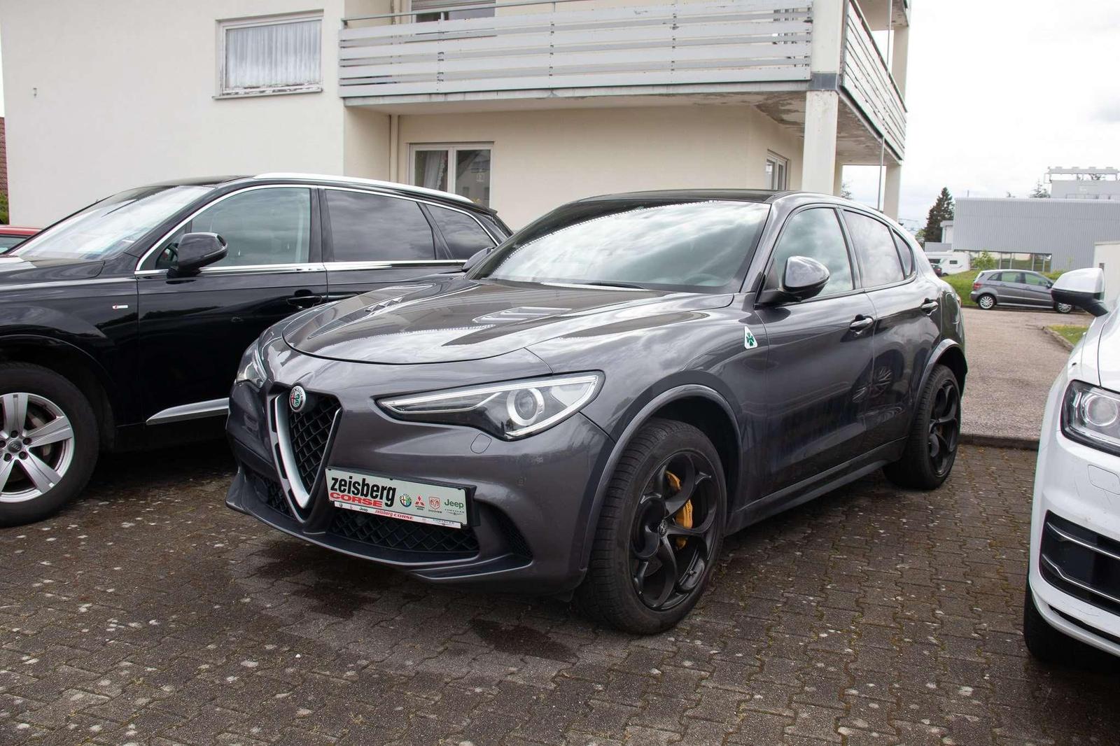 Alfa Romeo Stelvio QV 2.9 Bi-Turbo Q4 AT-8 Export o. Händle