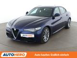 Alfa Romeo Giulia 2.0 Turbo Super Aut.*BI-XENON*TEMPO*CAM* - gebrauchte Alfa Romeo Limousine