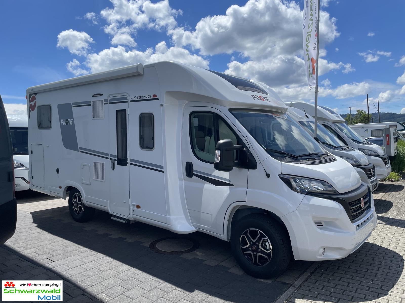 Pilote P720FGJ 180PS, 4,4 T, Bettumbau, Markise, F2F