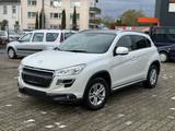 Peugeot 4008 Allure 4WD - Peugeot 4008 Allure mit Diesel-Antrieb