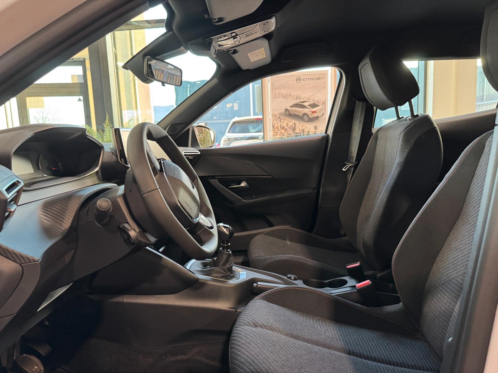 Peugeot 2008 Style PureTech 100 | PDC/LED/MFL/SZG