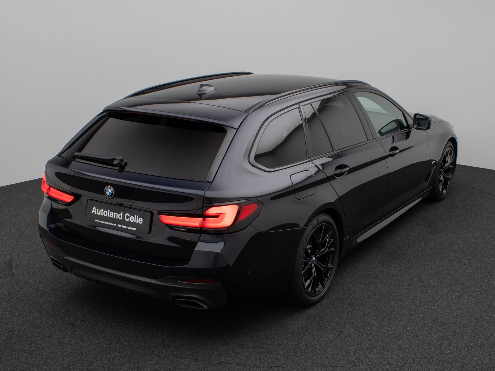 Fahrzeugabbildung BMW 530d M Sport 360°DAB H/K Massage Alarm 19Zoll