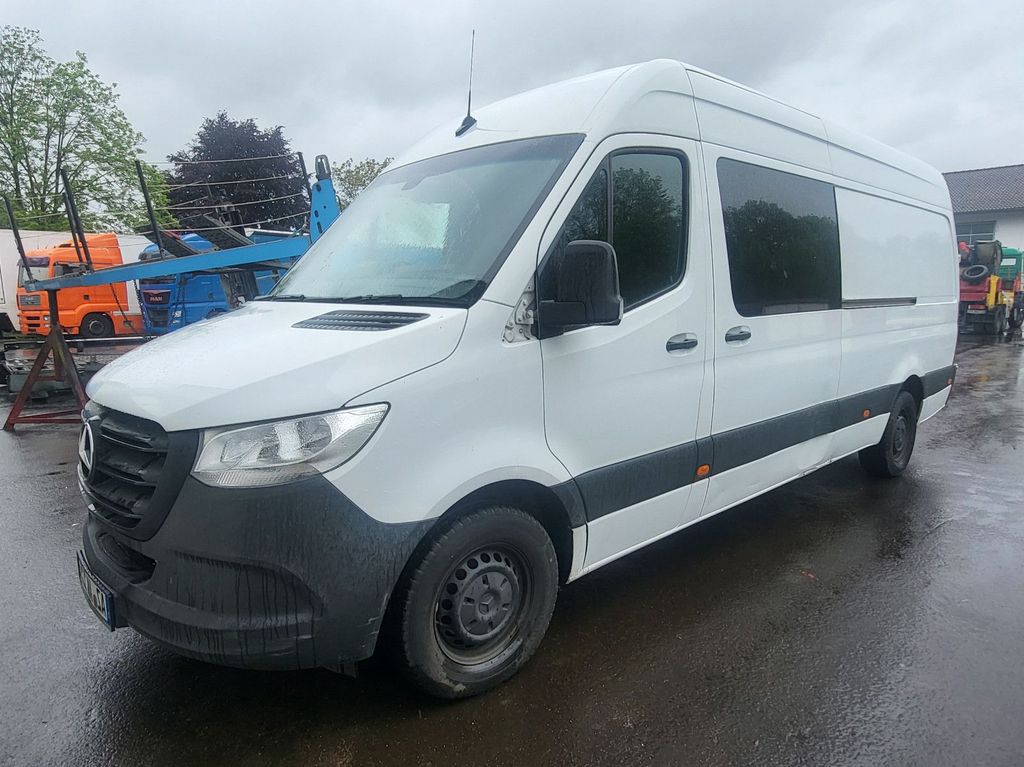 Image of Mercedes-Benz Sprinter