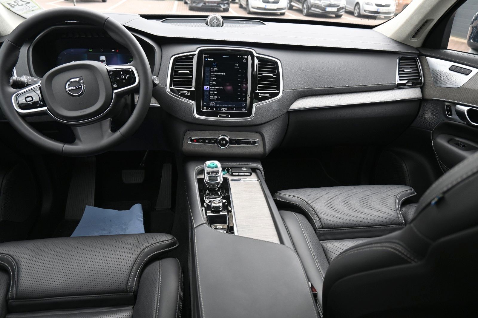 Fahrzeugabbildung Volvo XC90 T8 Ultimate Bright PHEV *AHK*MASS*B&W*LUFT*