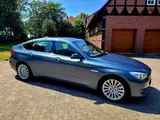BMW 550 5 Gran Turismo 550 i - blaue BMW 550