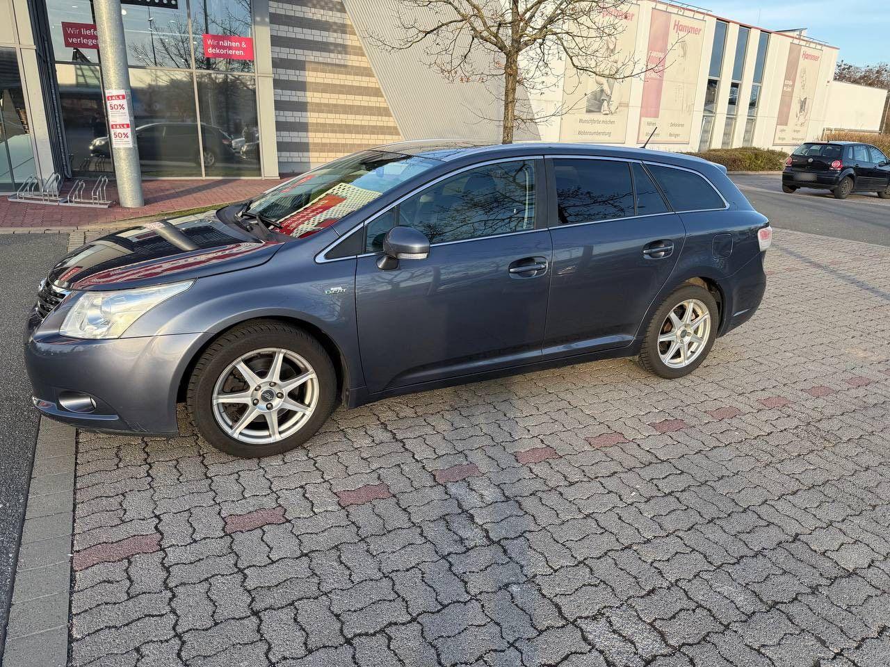 Toyota Avensis 2009 — photo 9
