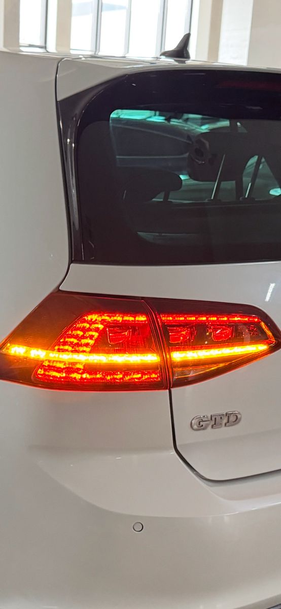 Fahrzeugabbildung Volkswagen Golf VII GTD DCC LED 1.HAND VW SCHECKHEFT EURO 6
