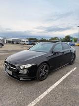 Mercedes-Benz A180 Limousine AMG Line Schwarz, EZ 0