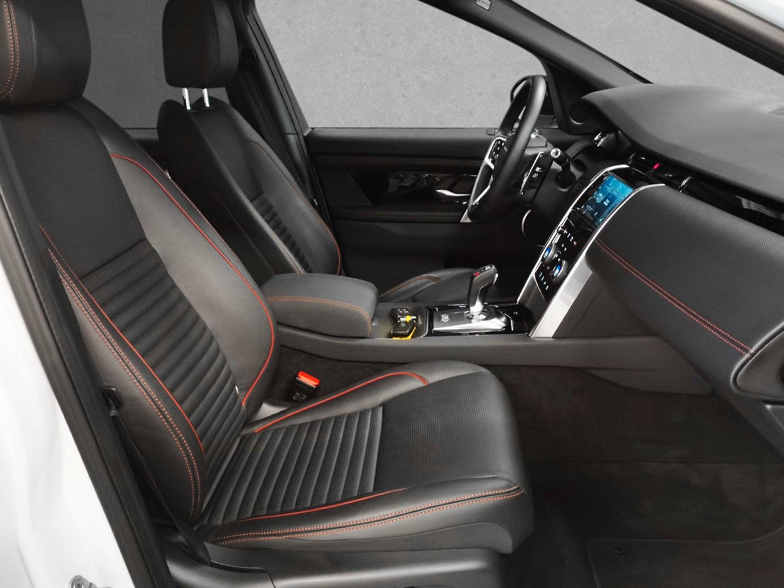 Land Rover Discovery Sport D165 R-Dynamic S