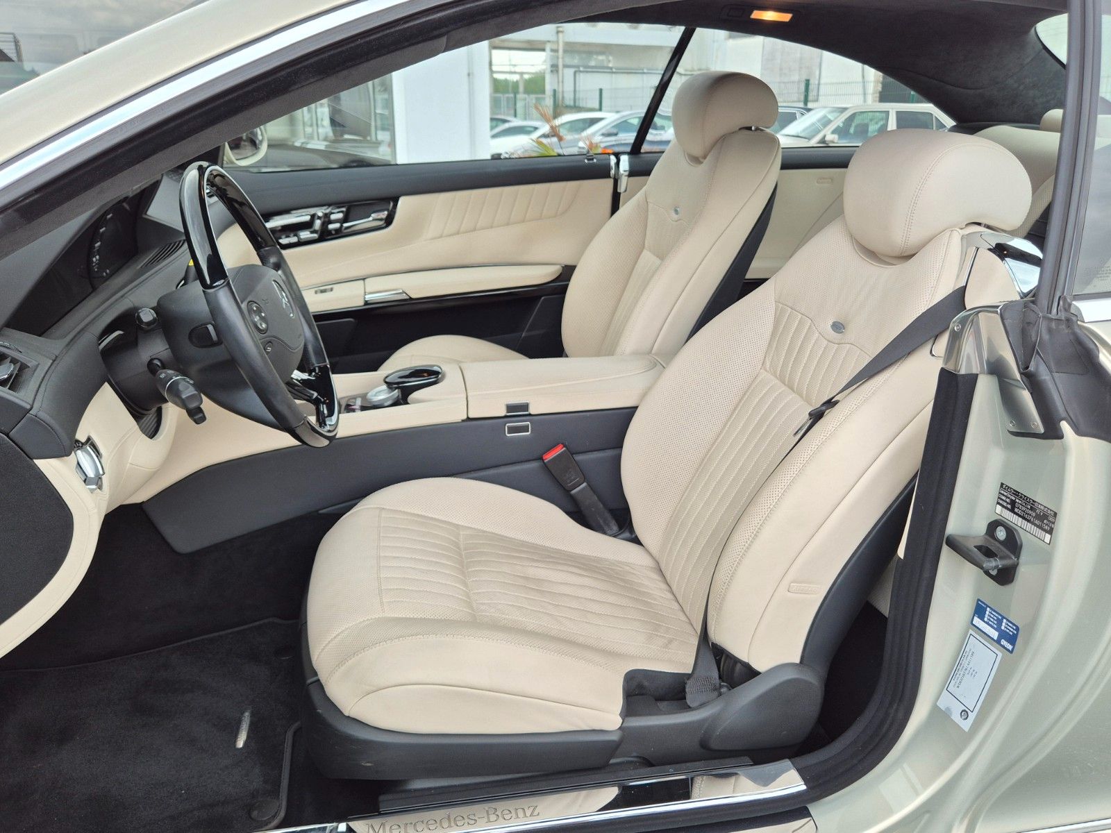 Fahrzeugabbildung Mercedes-Benz CL 600/Designo Interieur+Exterieur/Sammlerzust.