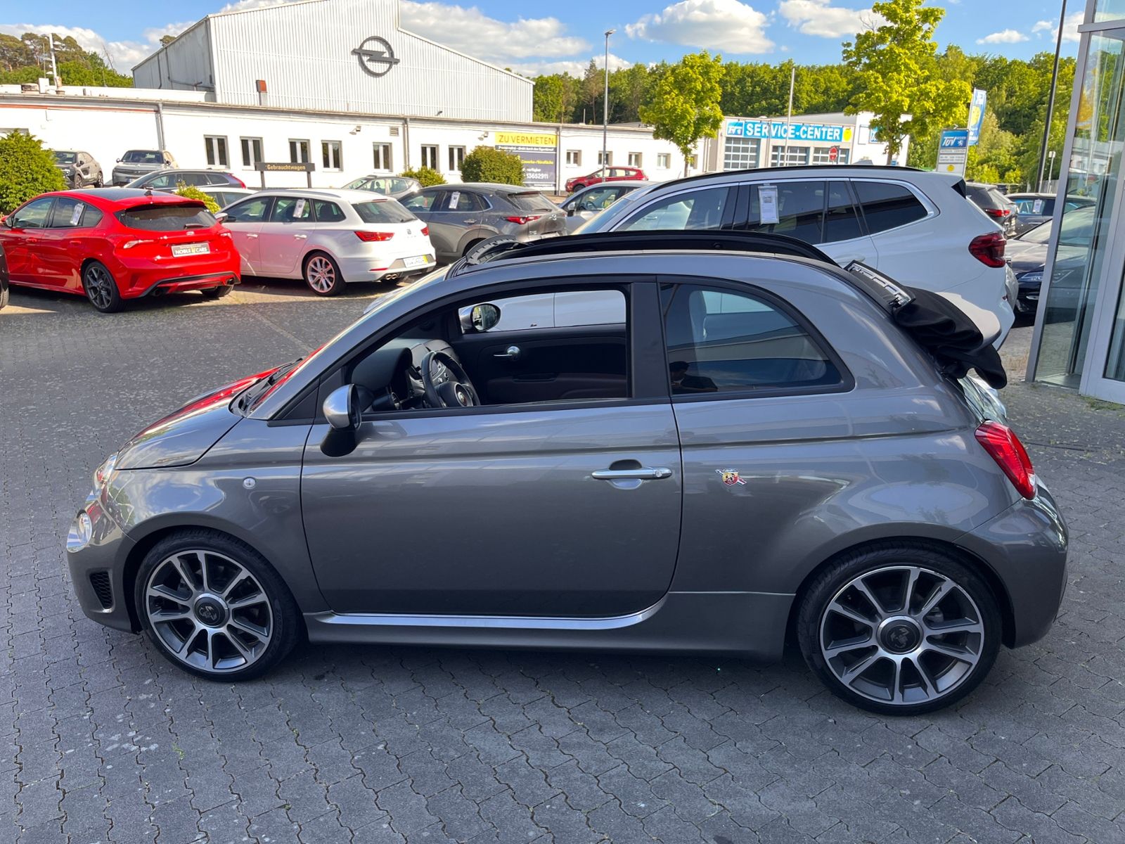 Fahrzeugabbildung Abarth 595C  Xenon NAVI ALU