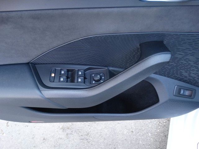 ŠKODA Octavia Octavia Combi RS 2.0 TDI DSG 4x4,Pano,Standheiz. – Bild 9 von 20