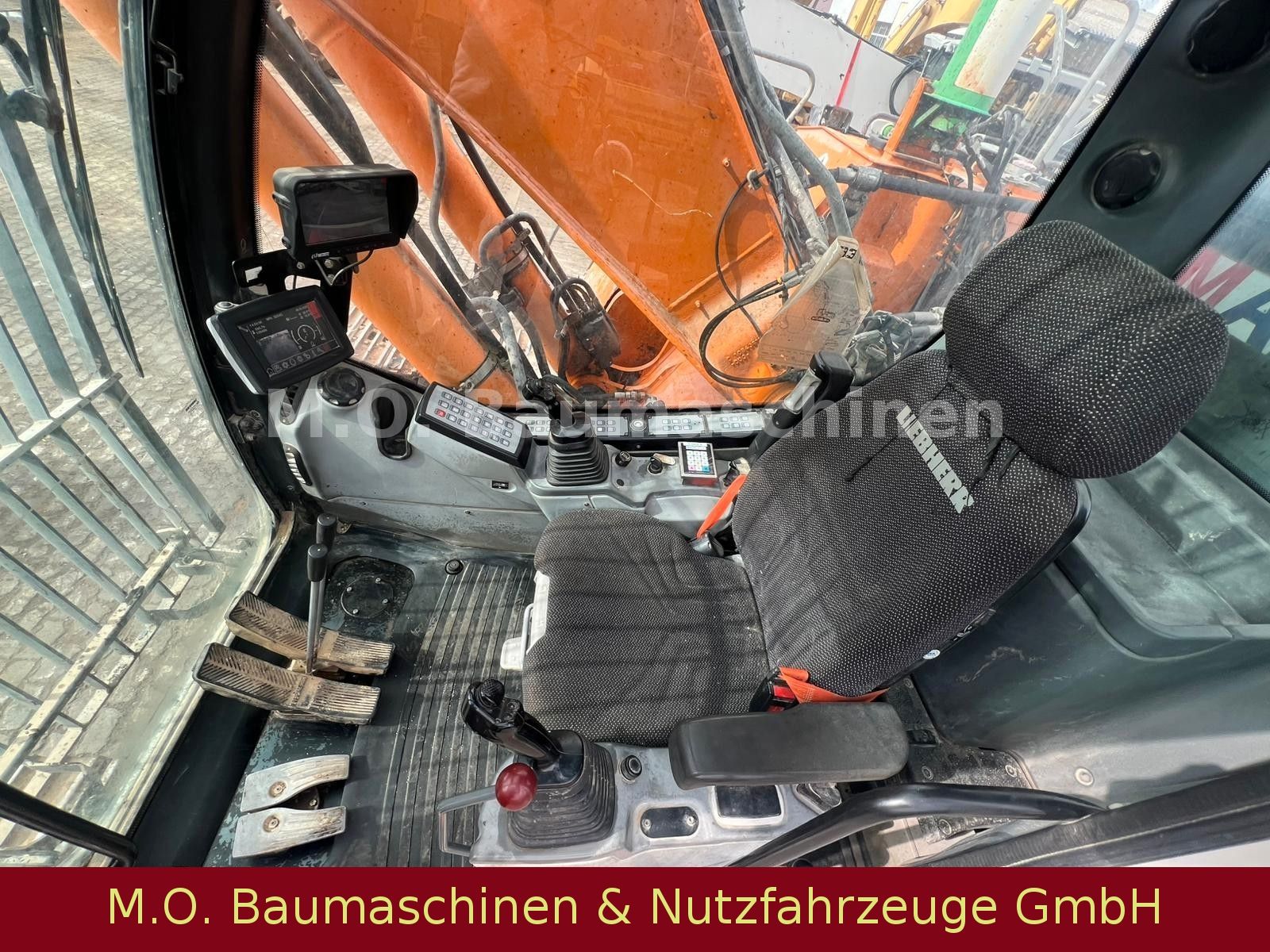 Fahrzeugabbildung Liebherr Liebherr R936 LC