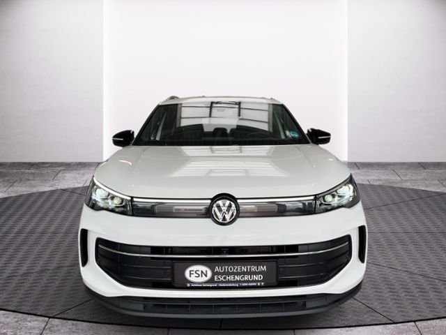 Fahrzeugabbildung Volkswagen Tiguan 1.5 eTSI DSG GOAL NAVI GJR AHK KAMERA