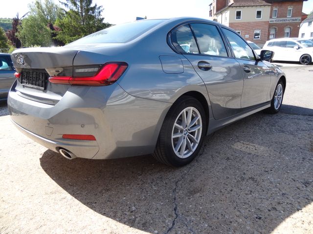 Fahrzeugabbildung BMW 318 i/1.Hand/Curved/LED/Navi/SitzH/2.500km/