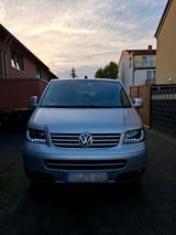 Volkswagen VW T5 Multivan mit TV E-Türen Standheizung... - Volkswagen T5 Multivan in Köln